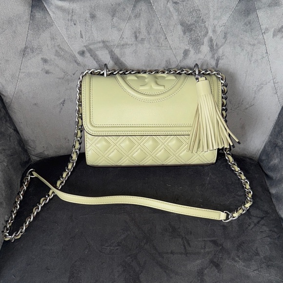 Tory Burch Handbags - Tory Burch Olive Sprig Quilted Fleming Convertible Crossbody Bag